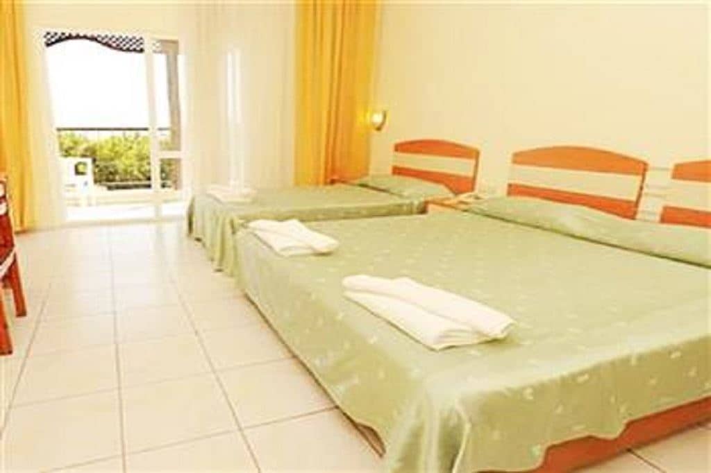 rooms-penthouse-room