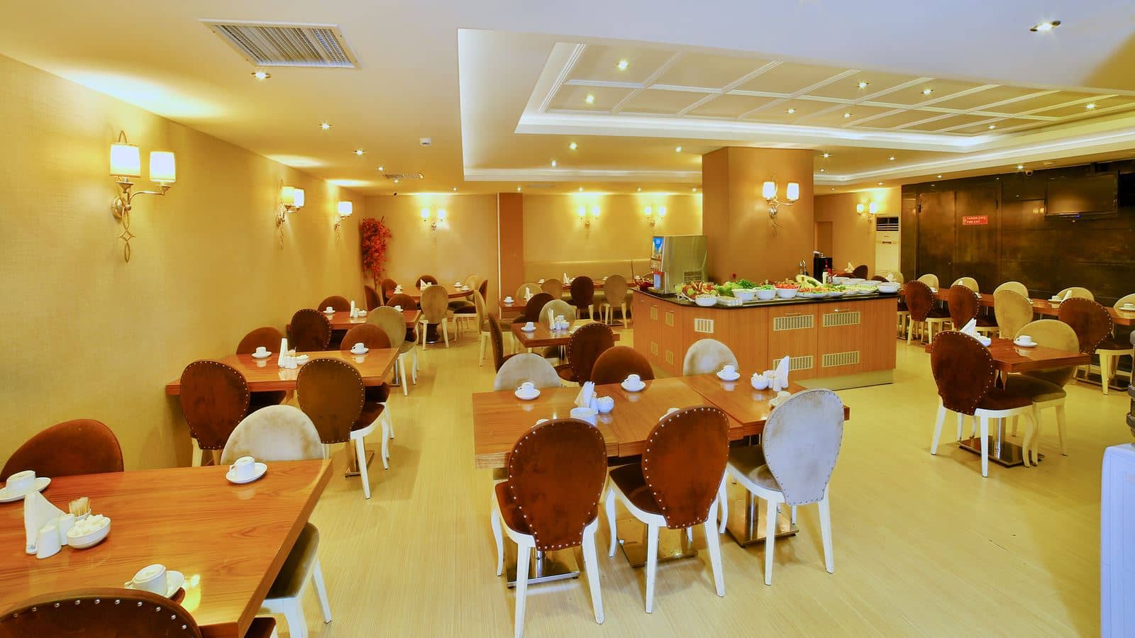 restaurants-restaurant