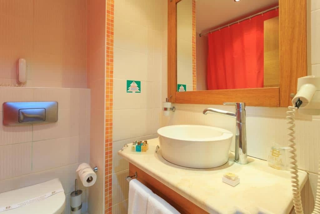 rooms-standard-room