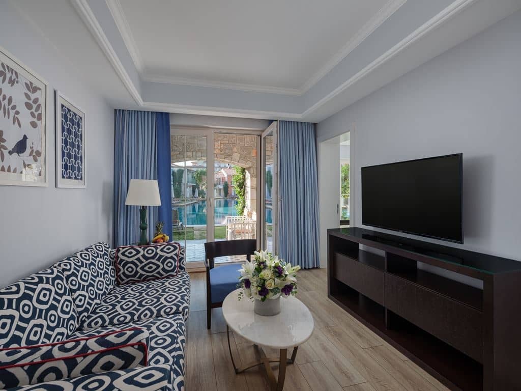 rooms-star-swim-up