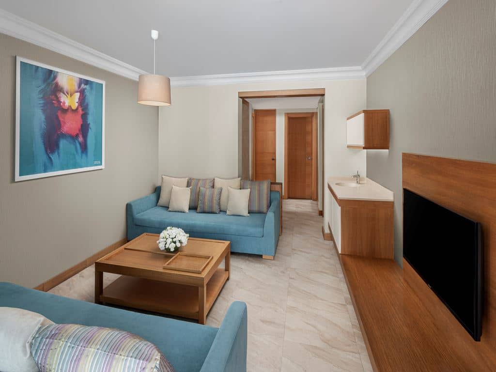 rooms-select-family-swim-up