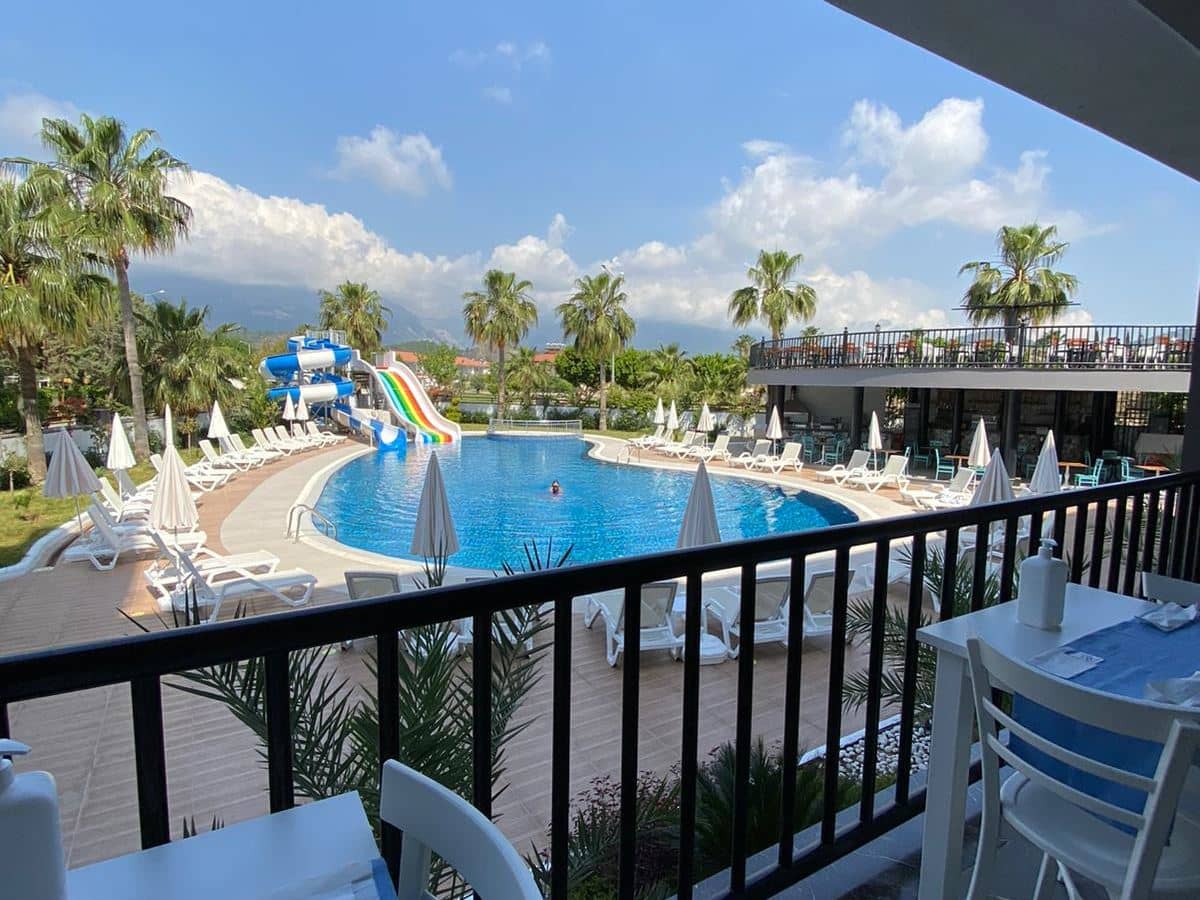 pools-outdoor-pool