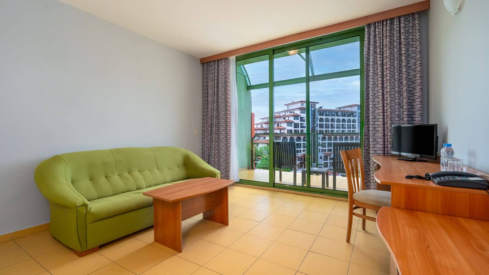 rooms-suite-room