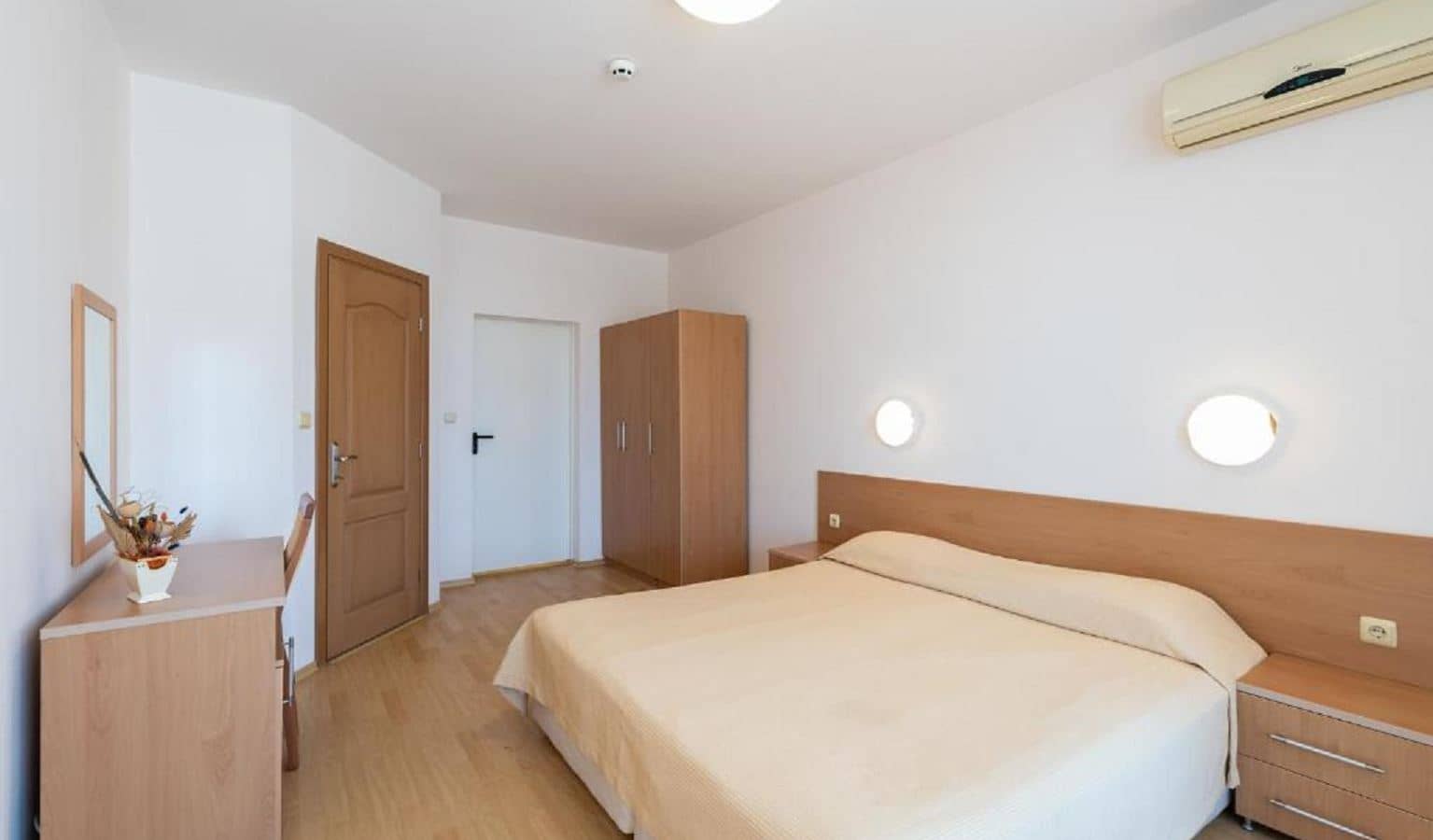 rooms-one-bedroom-apartment
