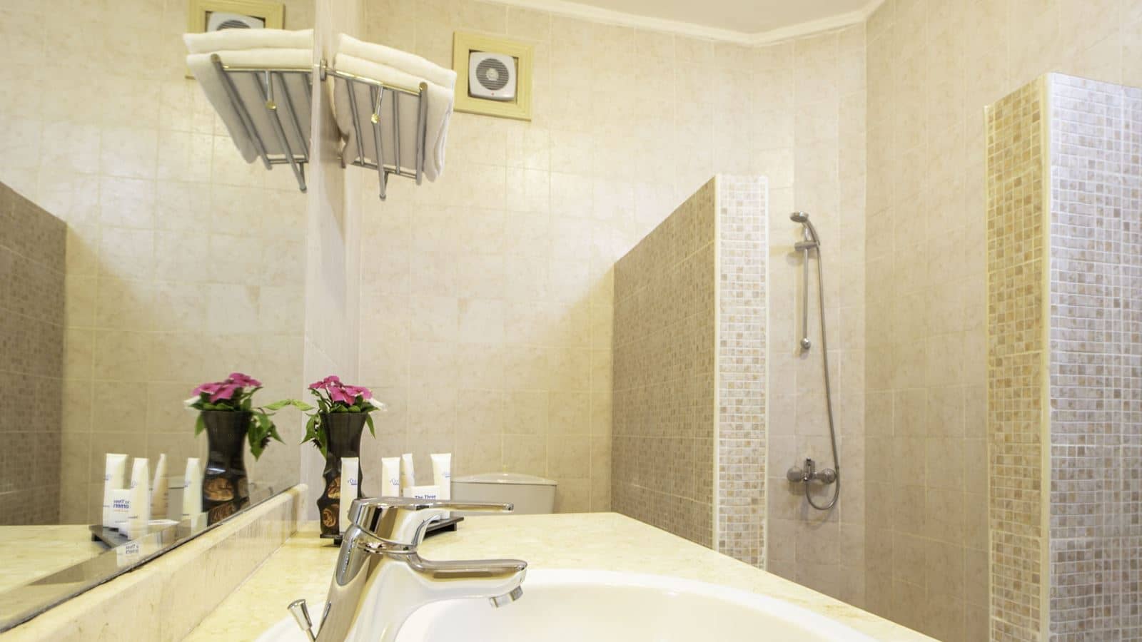 rooms-comfort-room