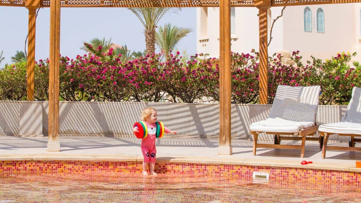 pools-outdoor-childrens-pool