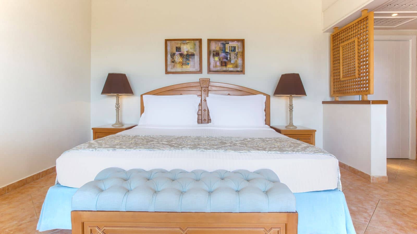 rooms-sea-view-room