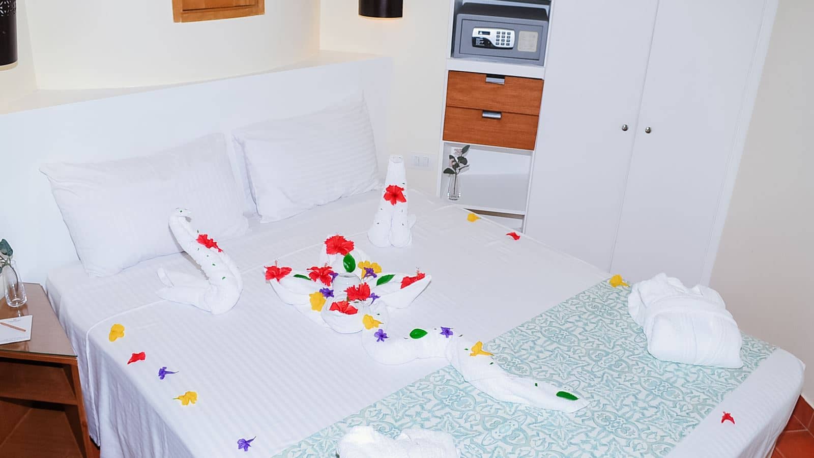 rooms-superior-room-sea-view