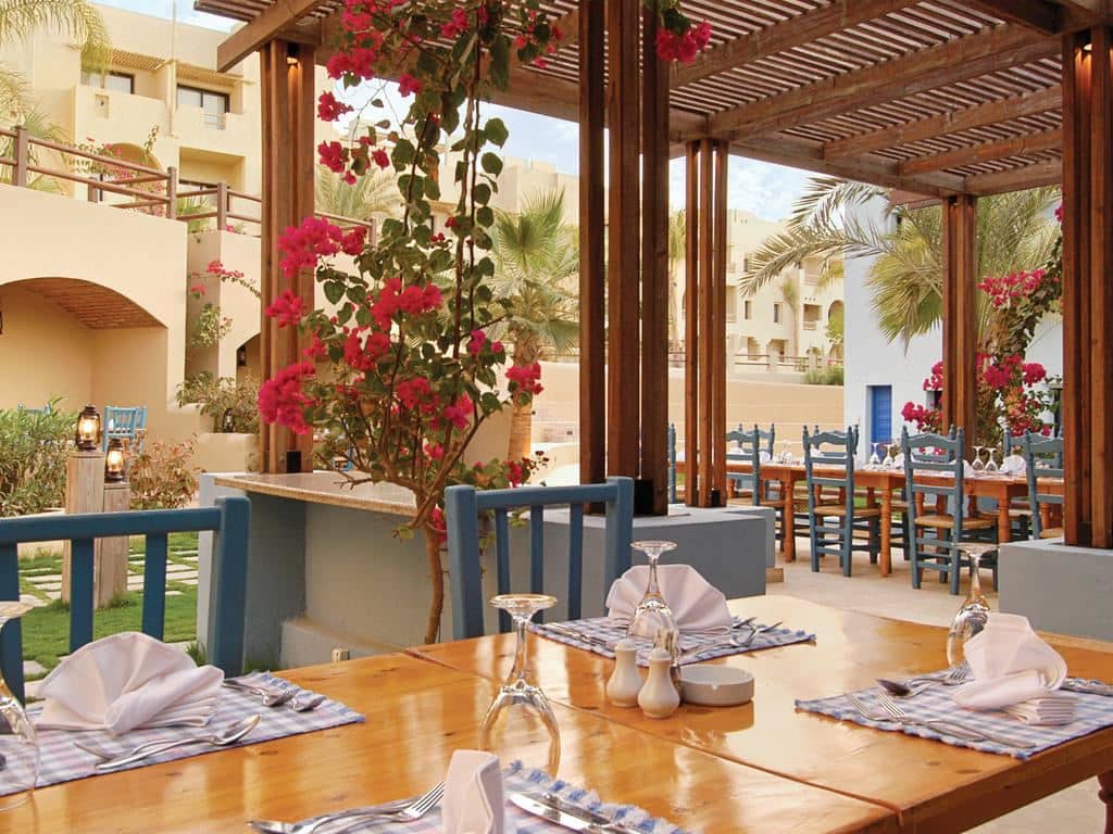 restaurants-beach-bar