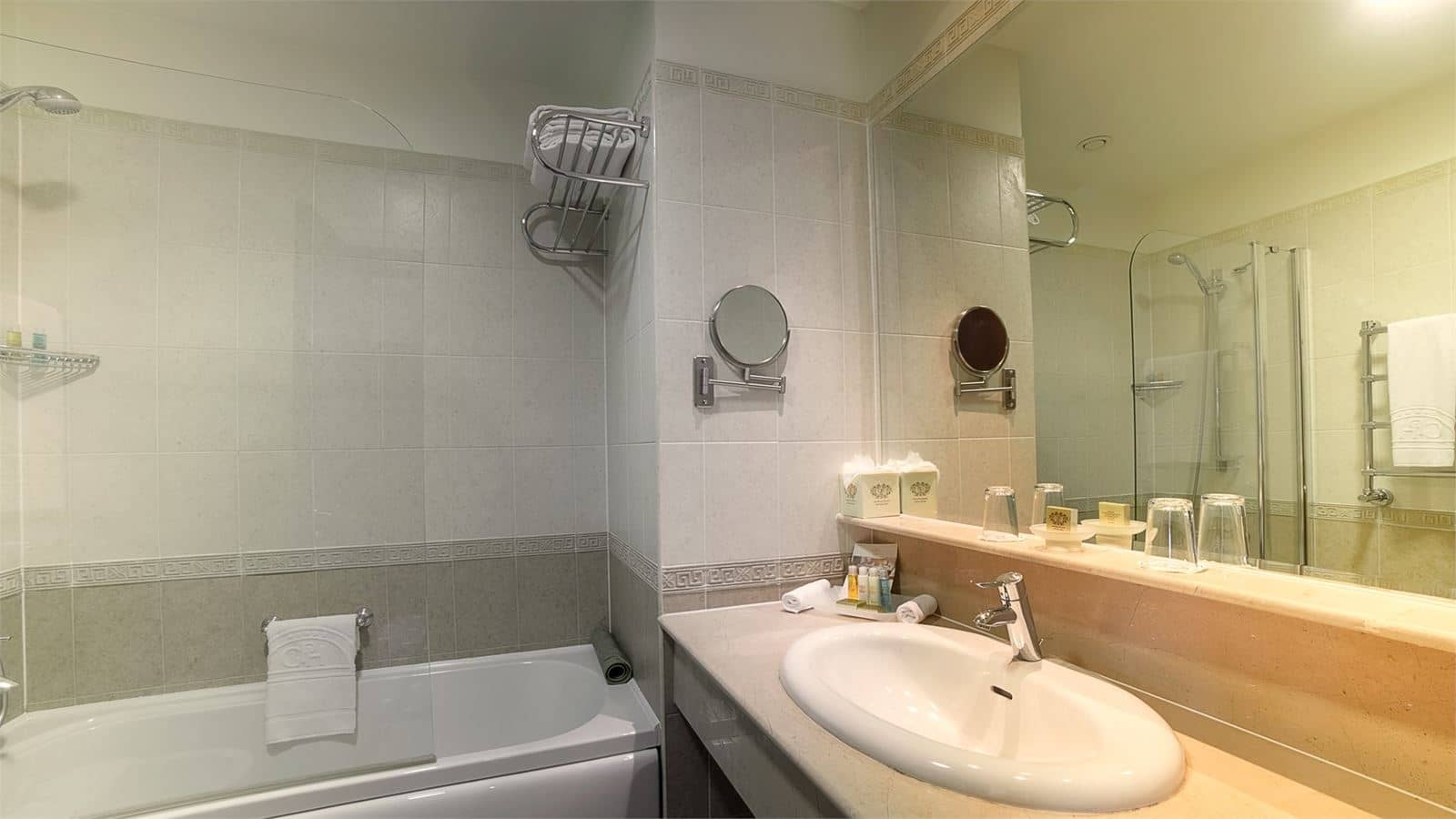 rooms-dbltwin-room