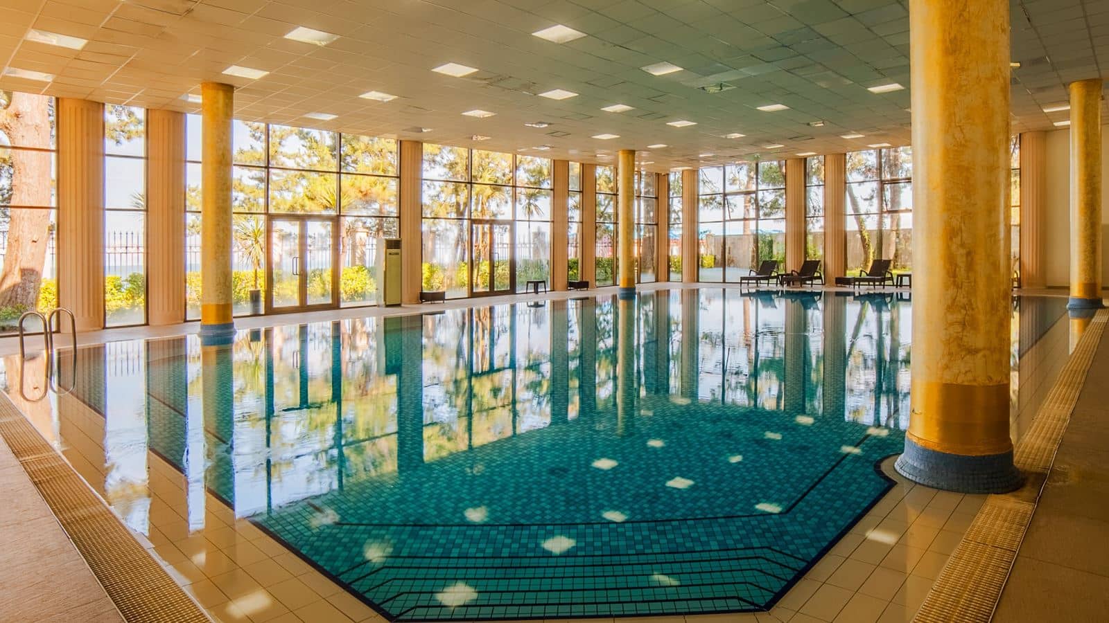 pools-indoor-pool