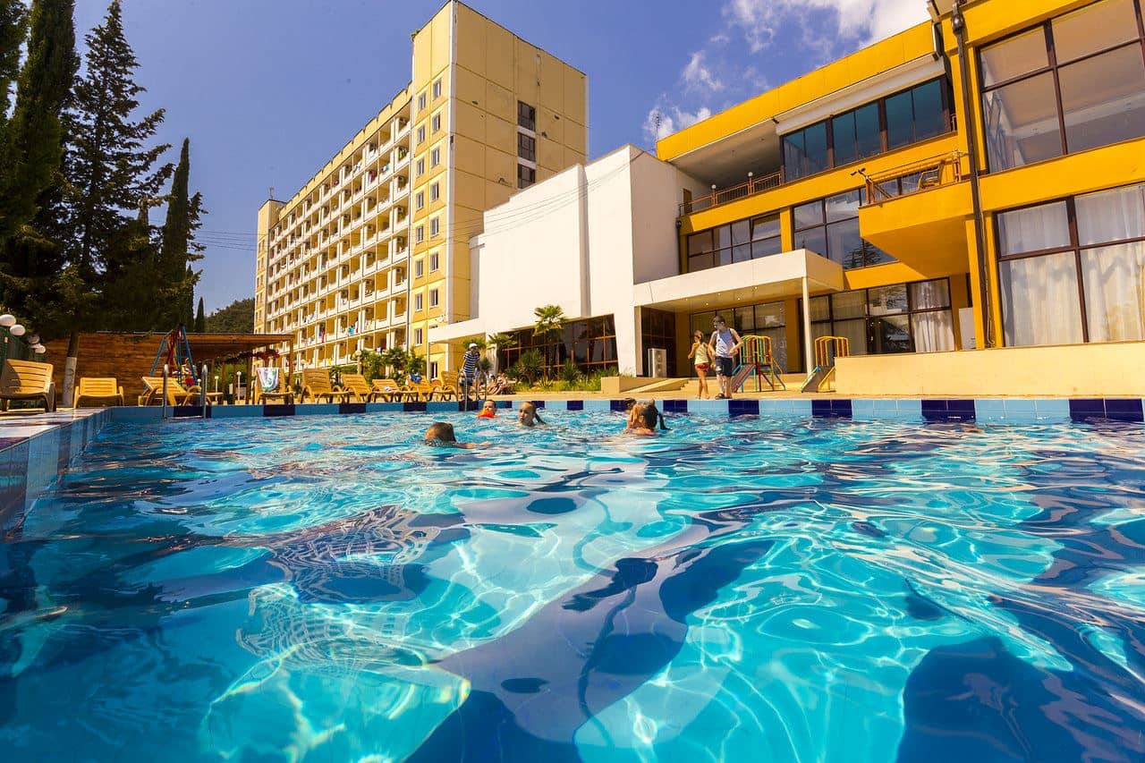 pools-outdoor-pool