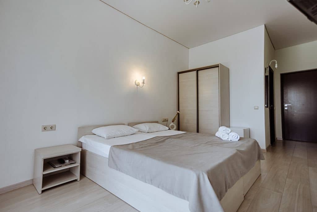 rooms-balcony