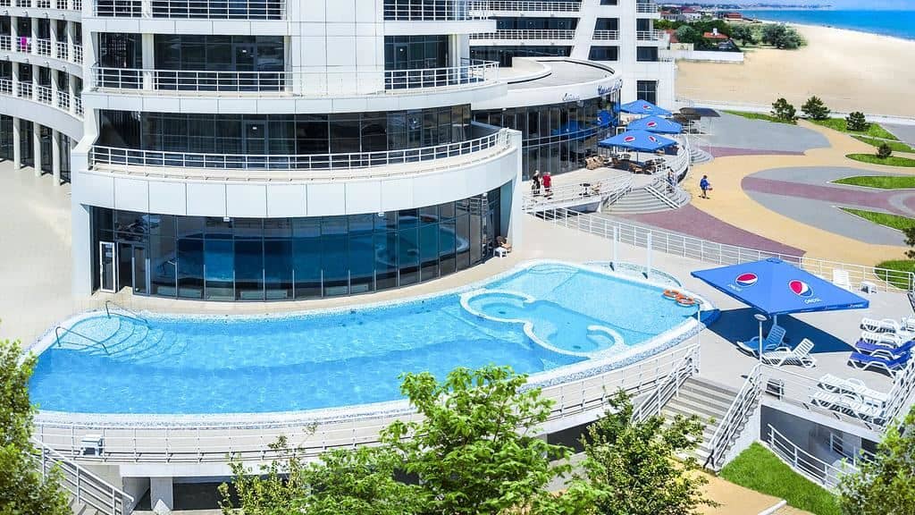 pools-outdoor-pool
