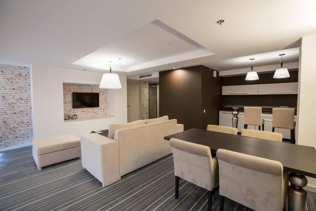 rooms-suite