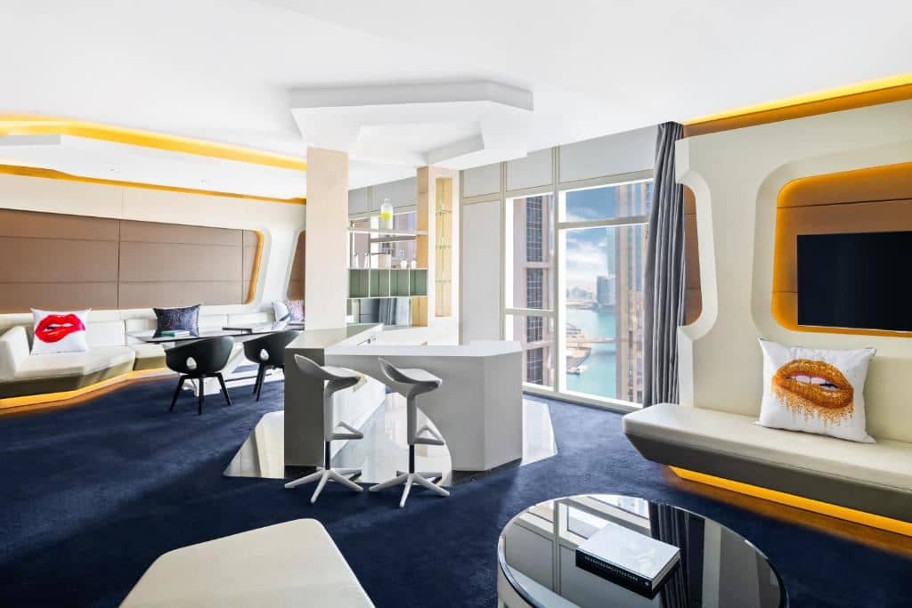 rooms-king-mega-suite
