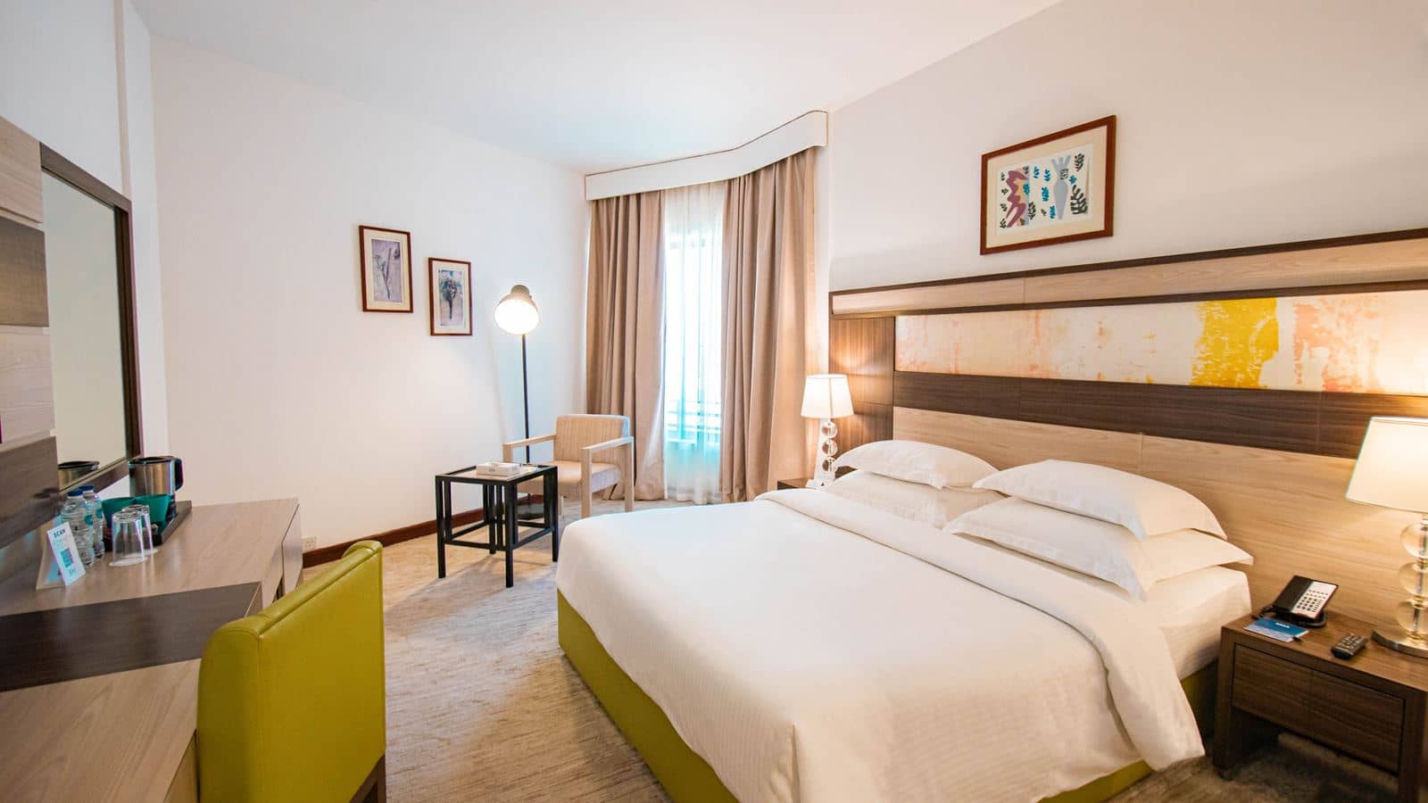 rooms-deluxe-room
