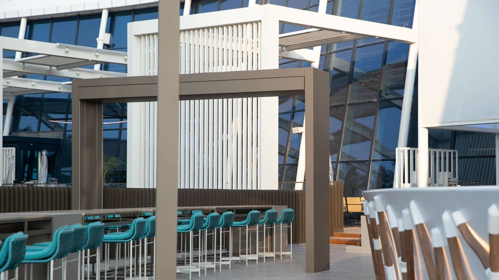 bars-pearl-lounge
