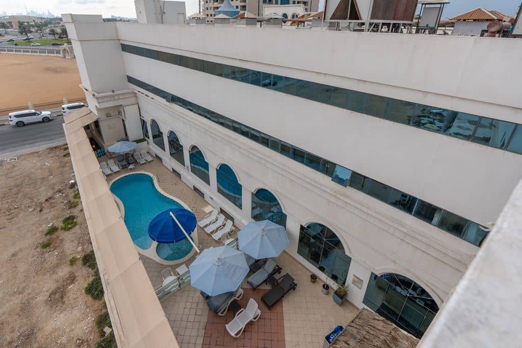 pools-outdoor-pool