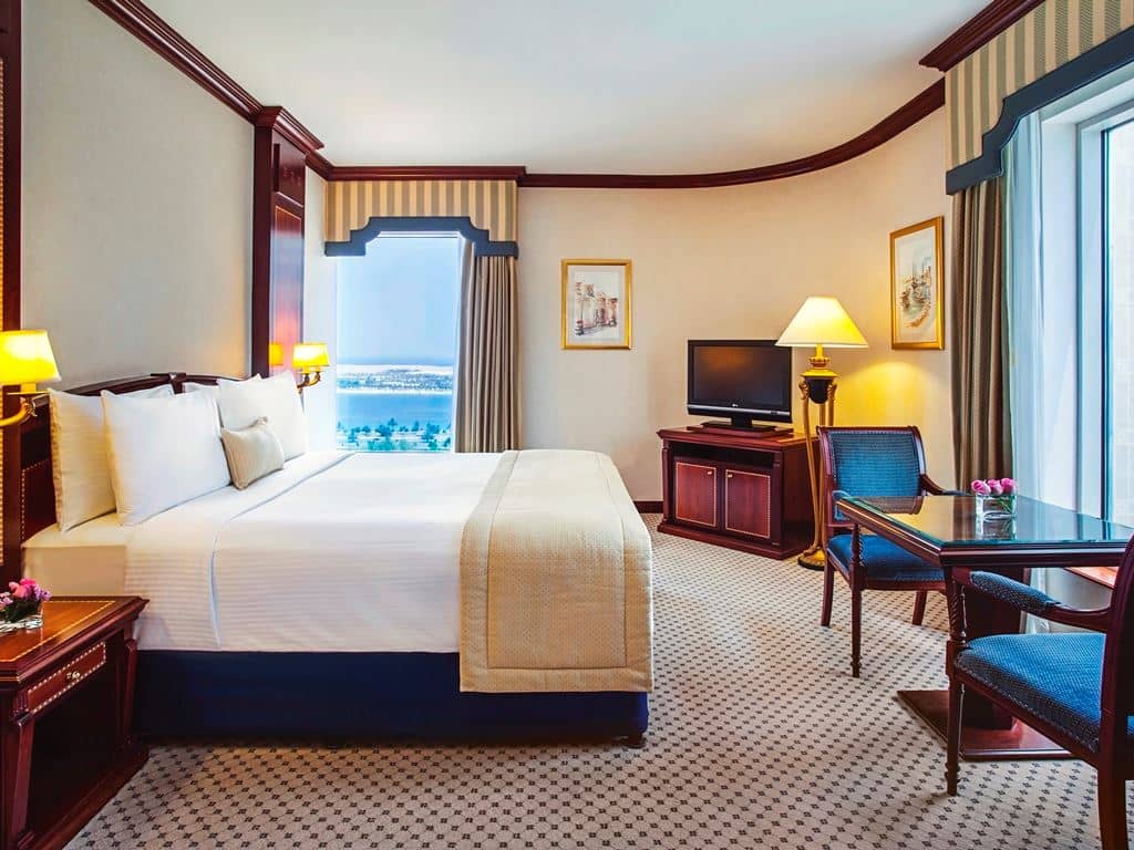 rooms-executive-suite