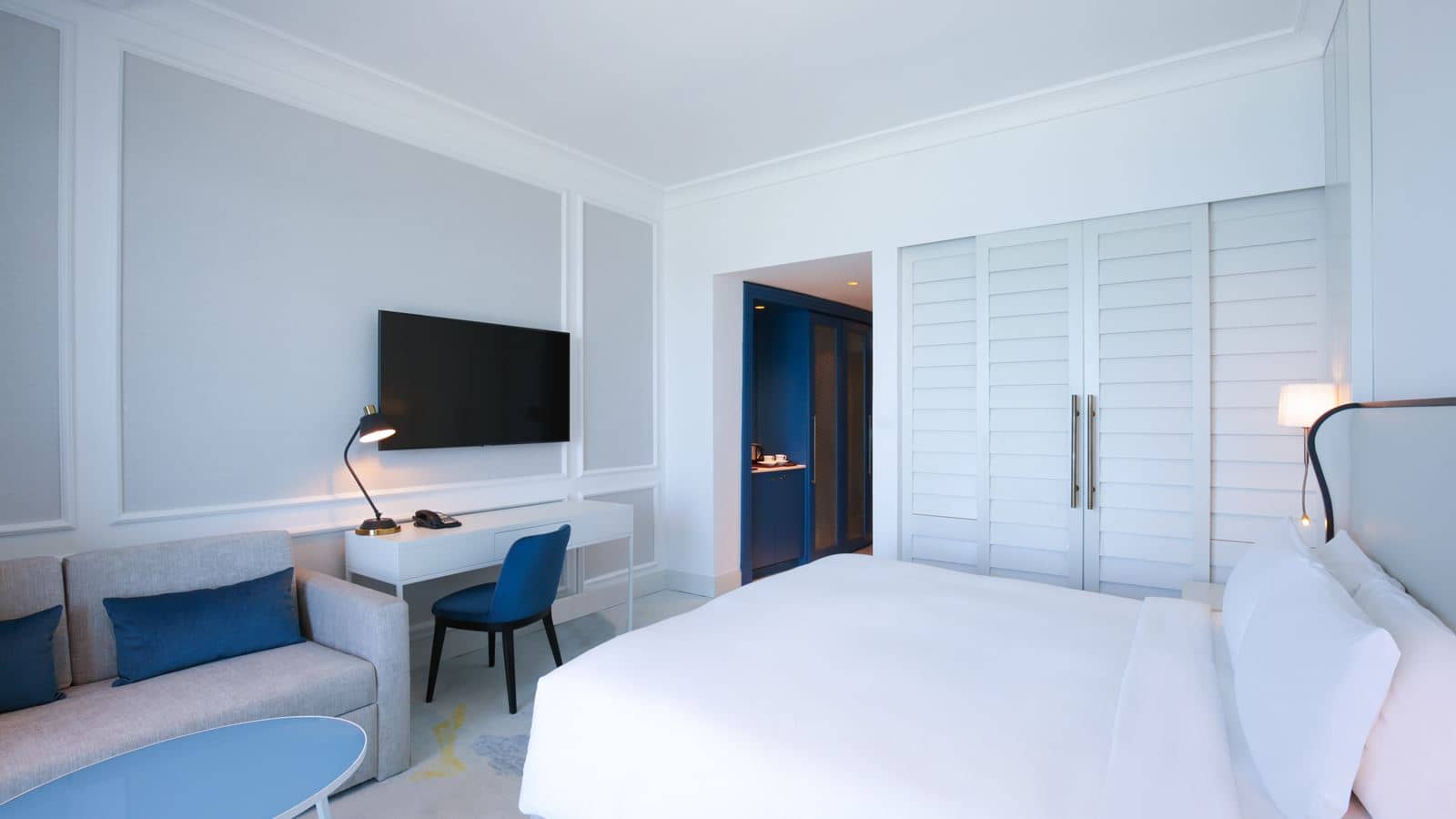 rooms-luxury-room