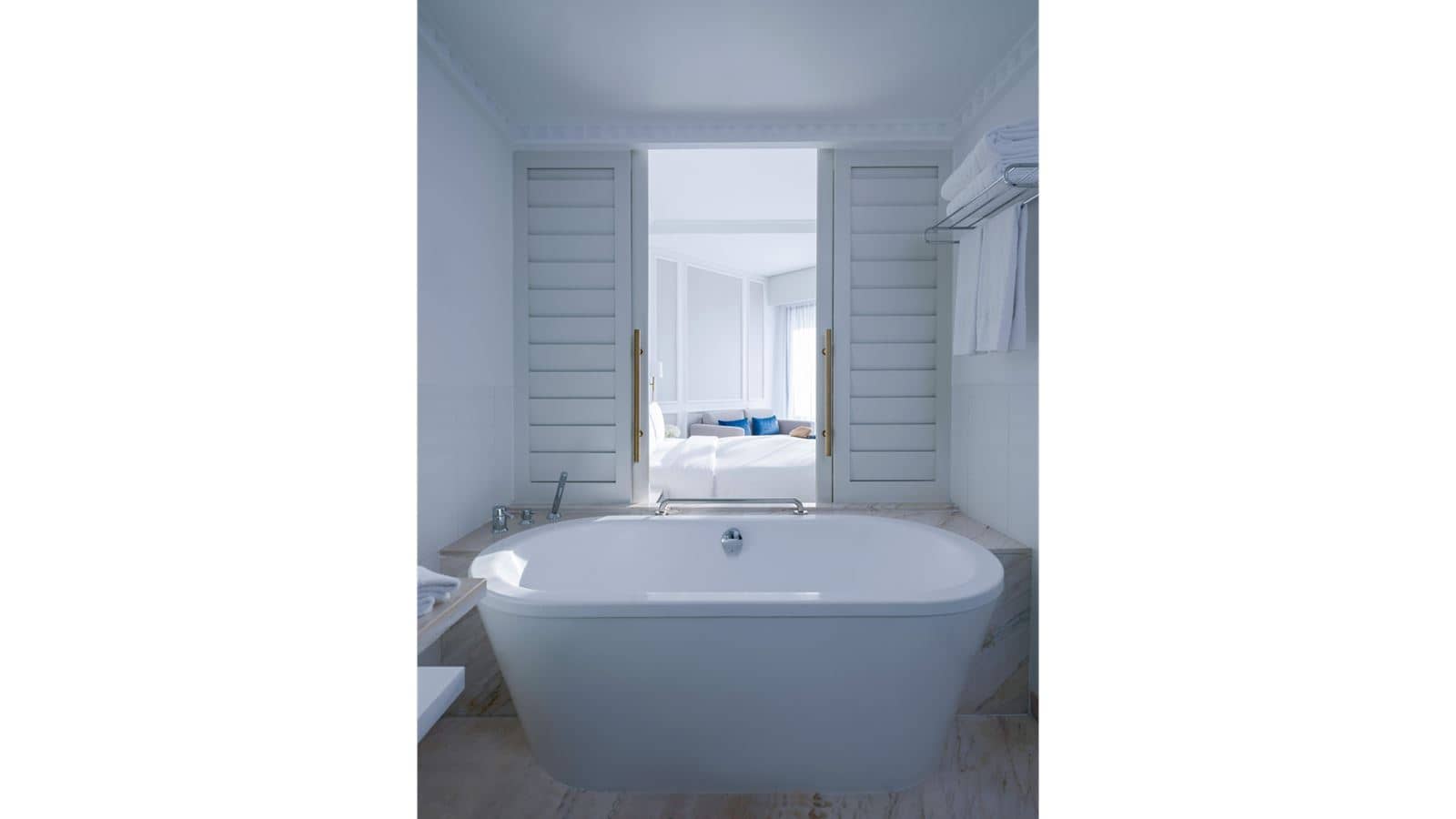 rooms-club-room