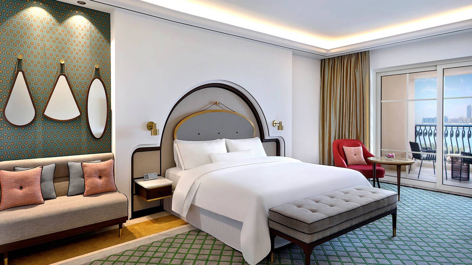 rooms-westin-club-room-sea-view