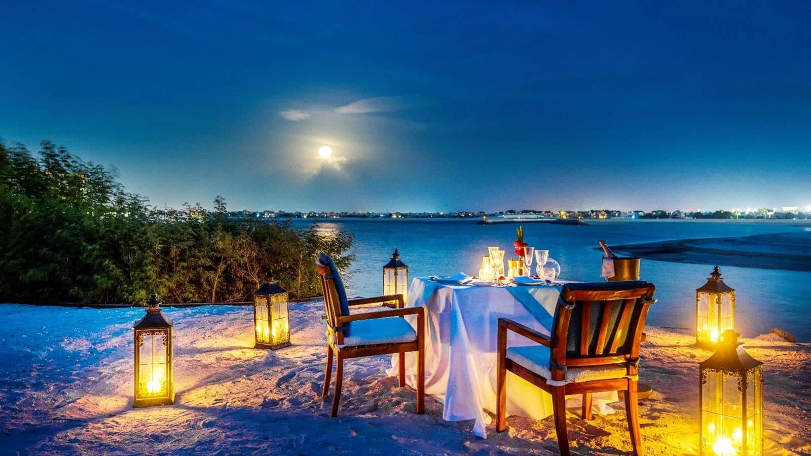 restaurants-in-villa-dining