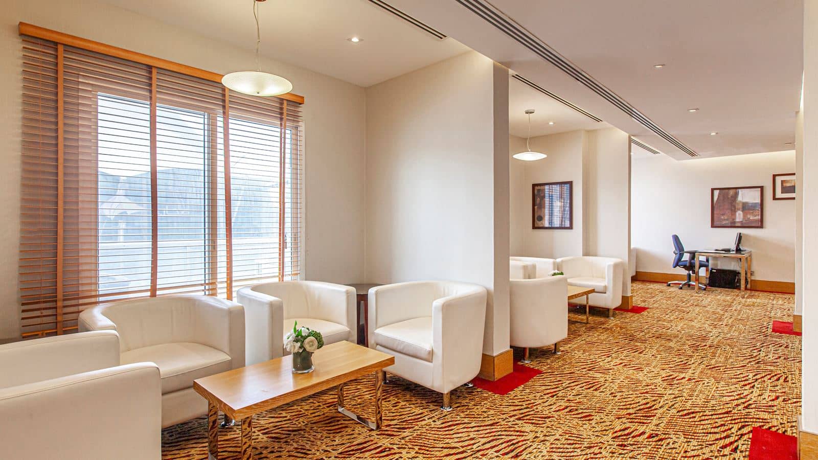 restaurants-executive-lounge