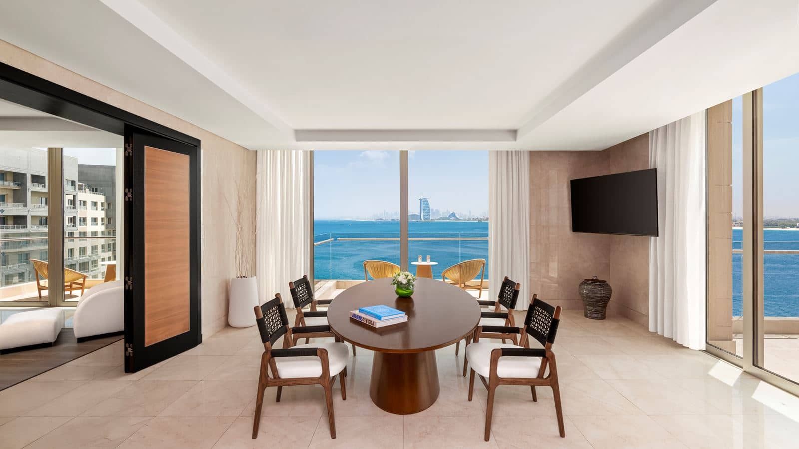 rooms-king-suite