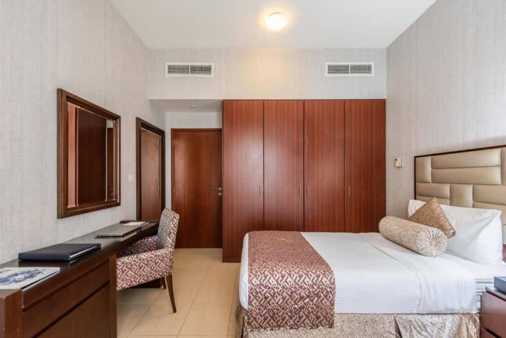 rooms-two-bedroom-marina-view