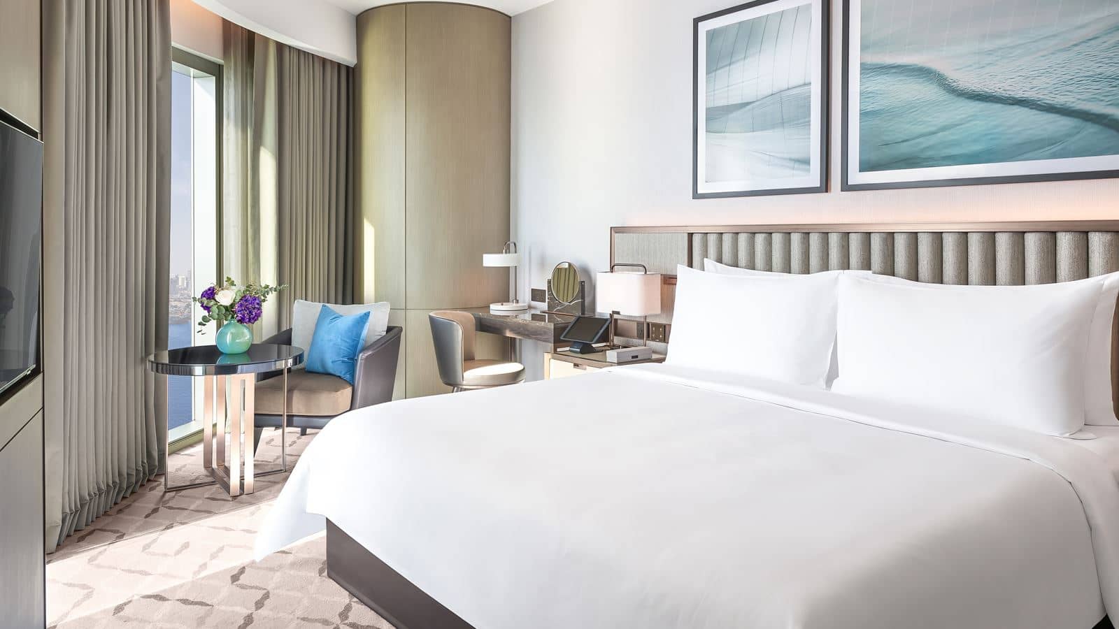 rooms-club-creek-view-king