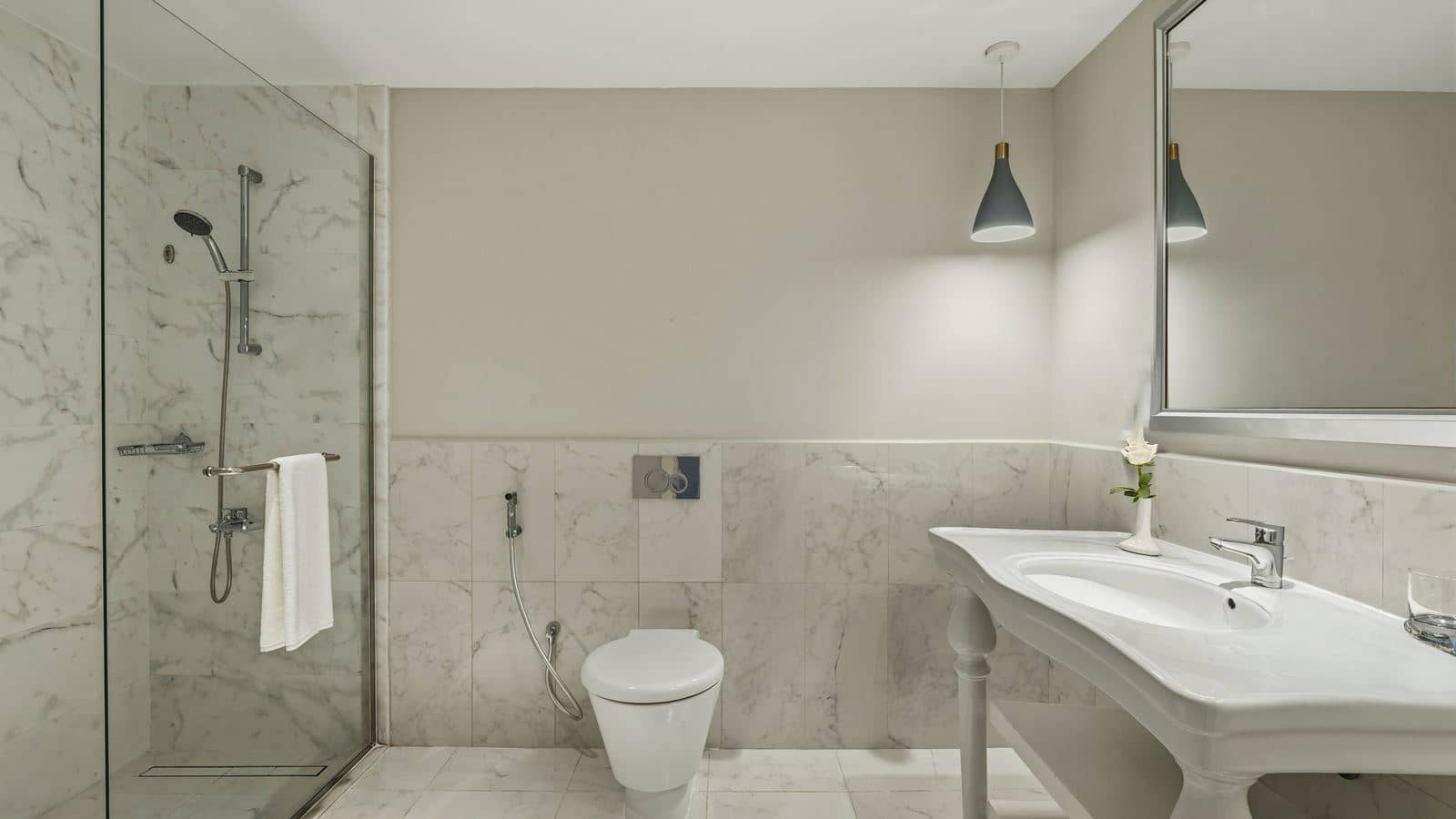 rooms-premium-poolsea-room