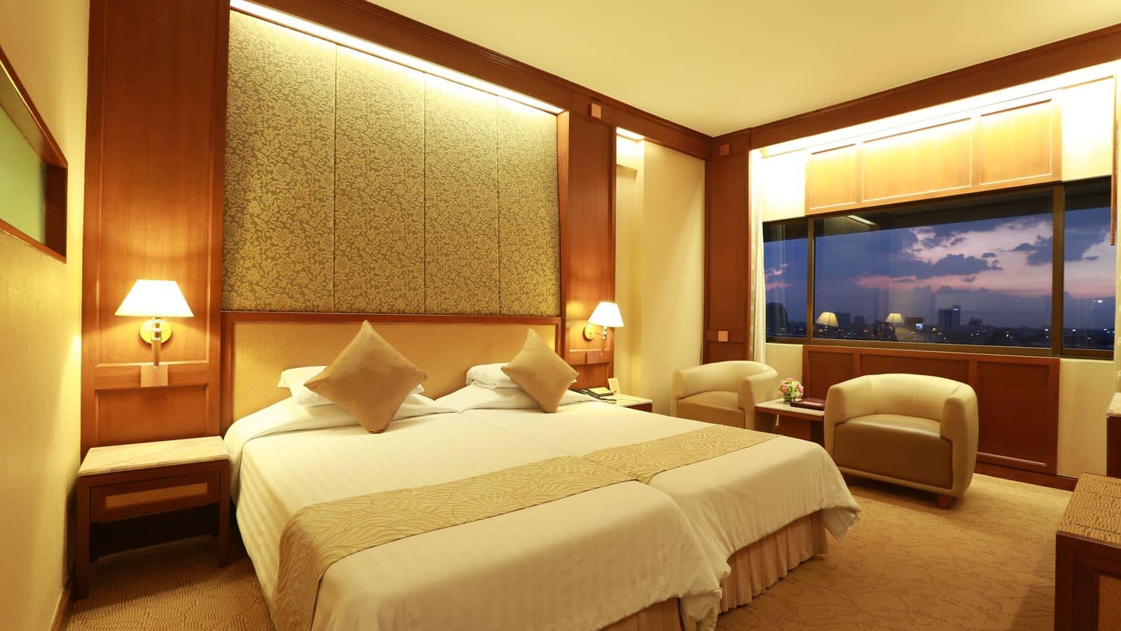 rooms-premier-room