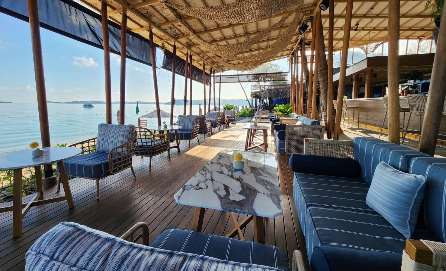 bars-beach-bar