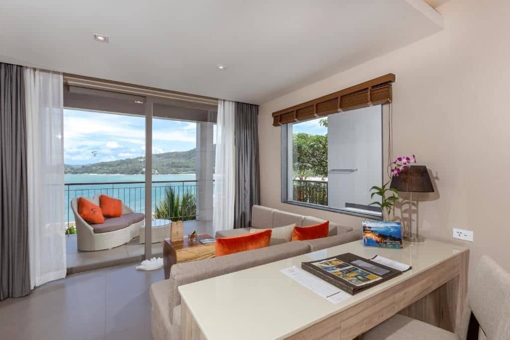 rooms-sea-view-jacuzzi-grand-suite