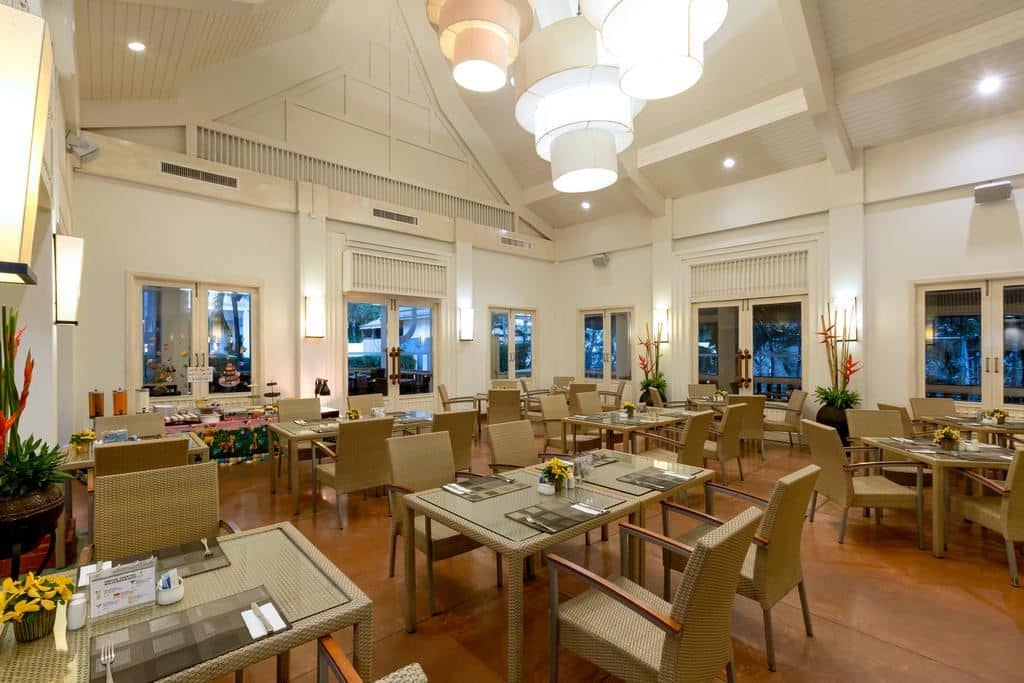 restaurants-seasons-restaurant
