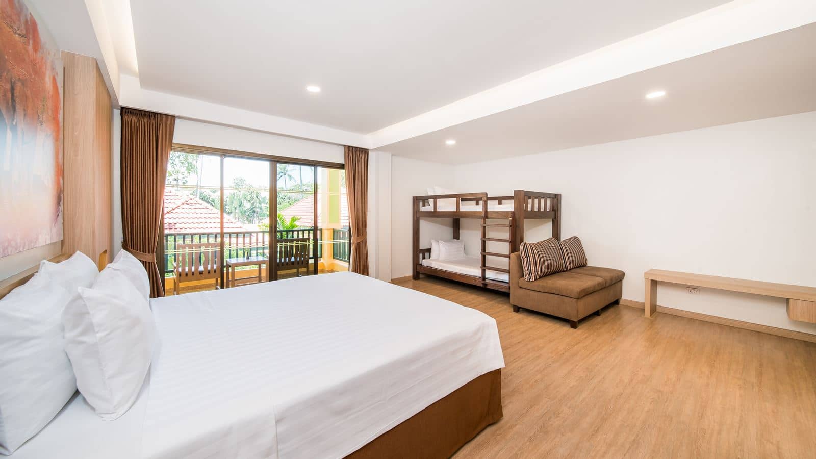 rooms-family-room