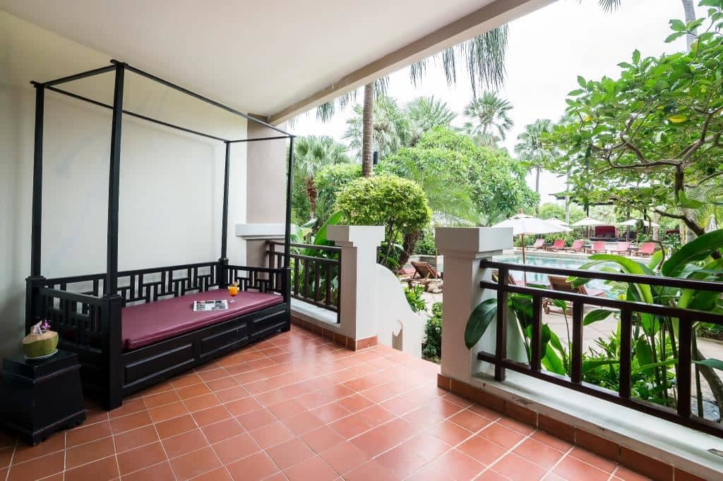 rooms-dorshada-ocean-pool-family