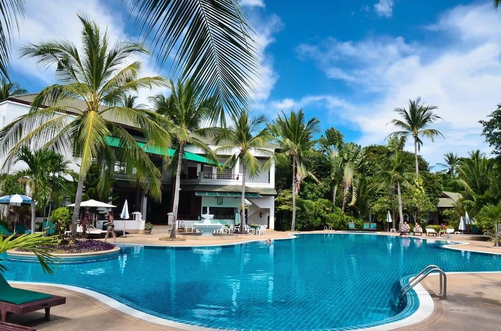pools-outdoor-pool
