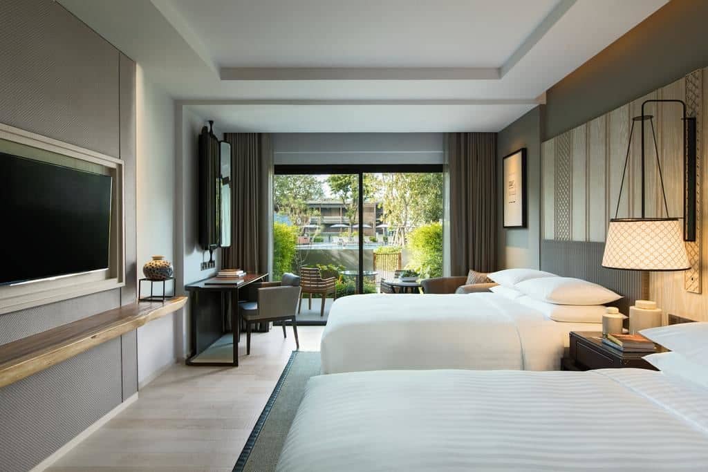 rooms-deluxe-pool-terrace