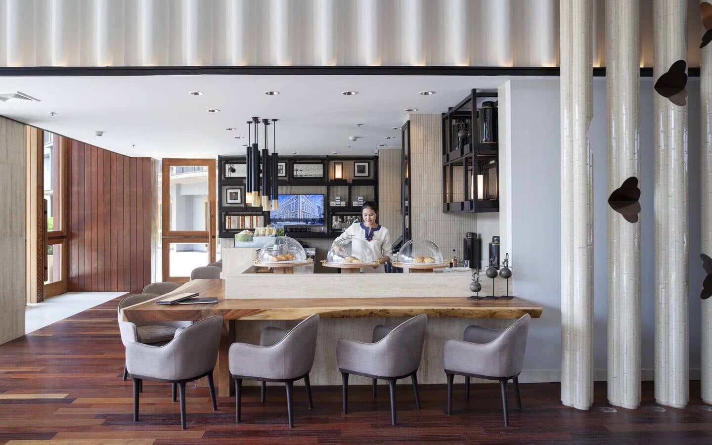 bars-lobby-lounge