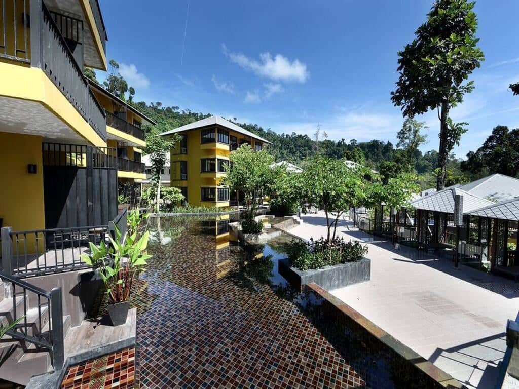 rooms-hibiscus-pool-access