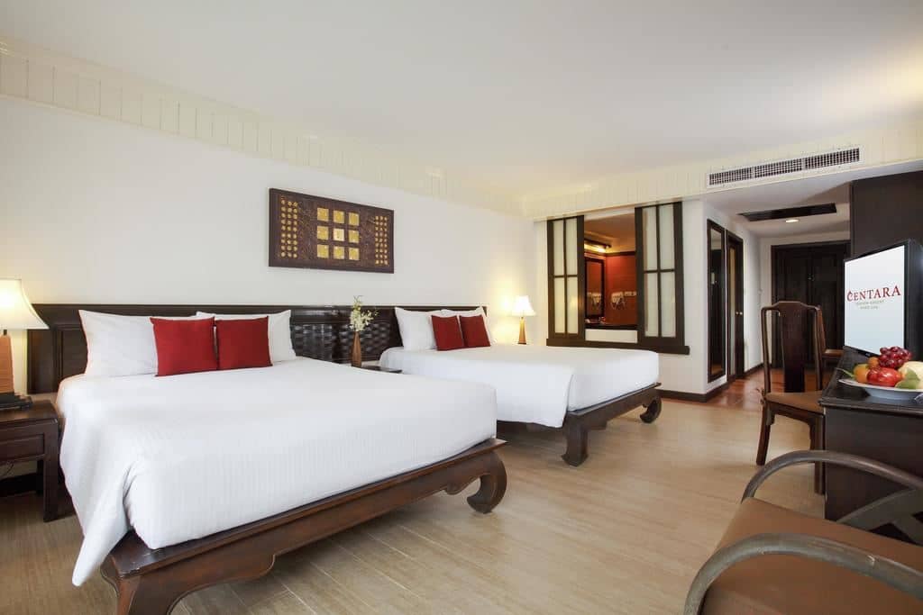 rooms-deluxe-room