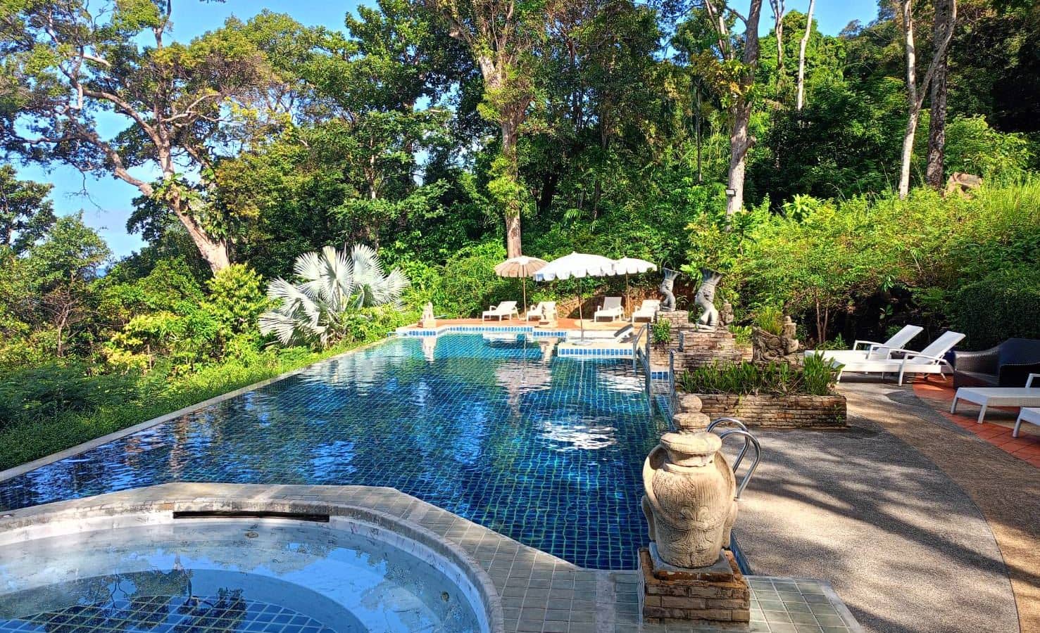 pools-outdoor-pool
