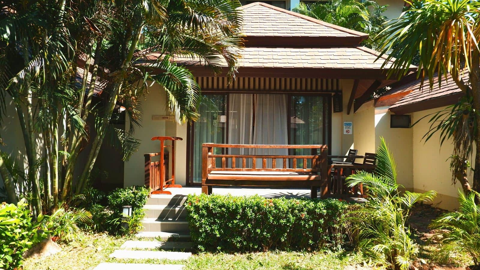 rooms-deluxe-villa
