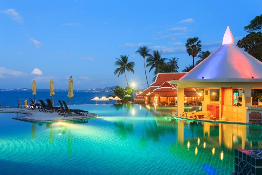 bars-pool-side-bar