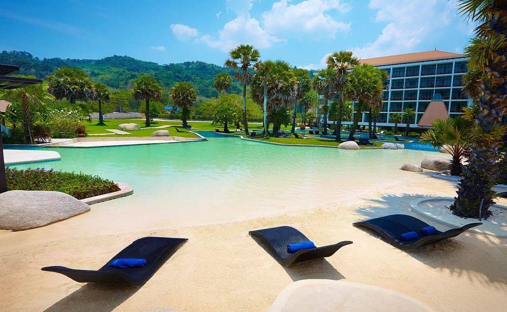 pools-outdoor-pool