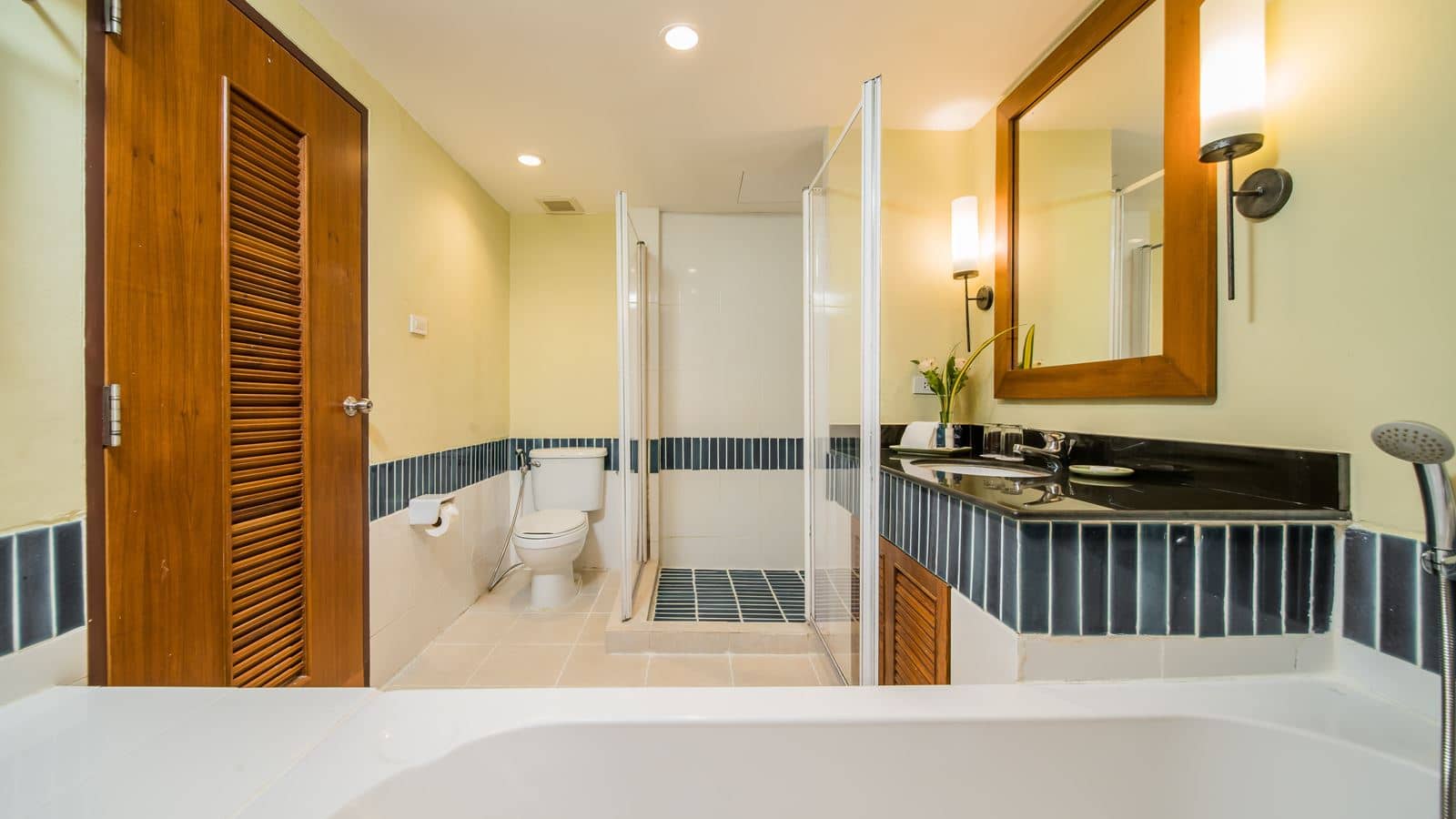 rooms-superior-pool-view