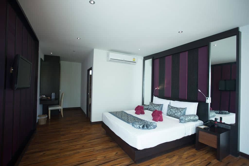 rooms-superior-room